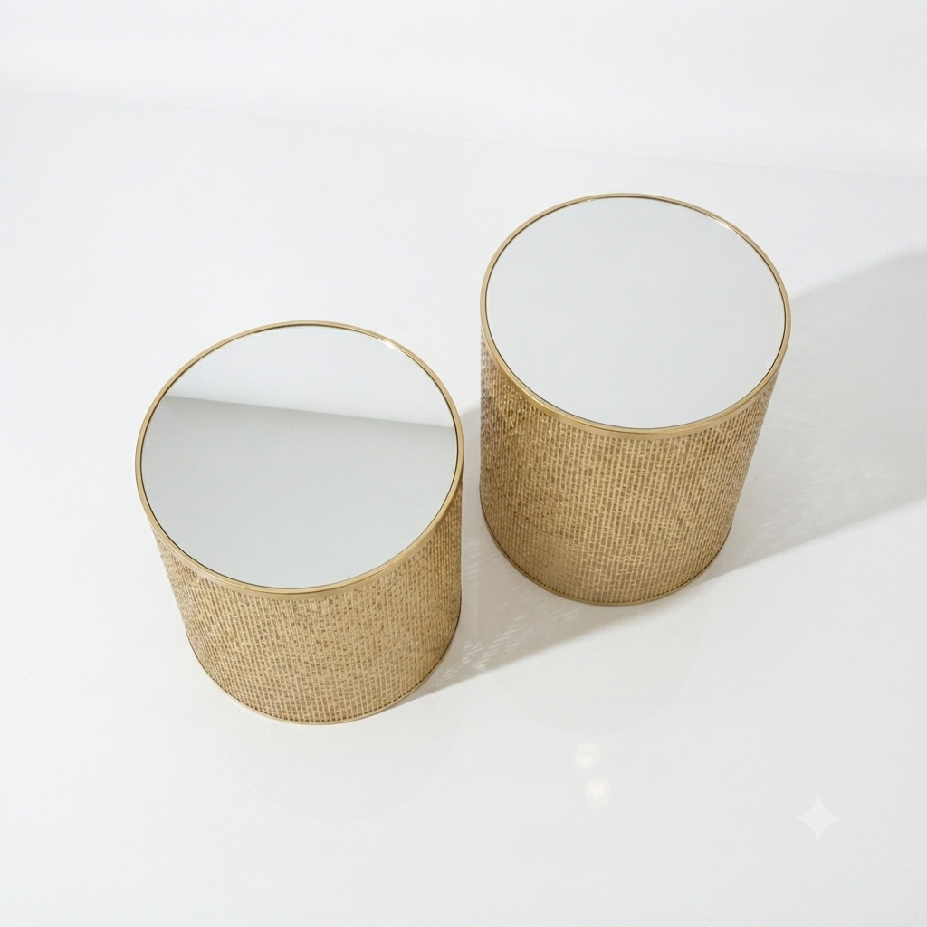 Gold Mesh Candle Holder Set - Image 2