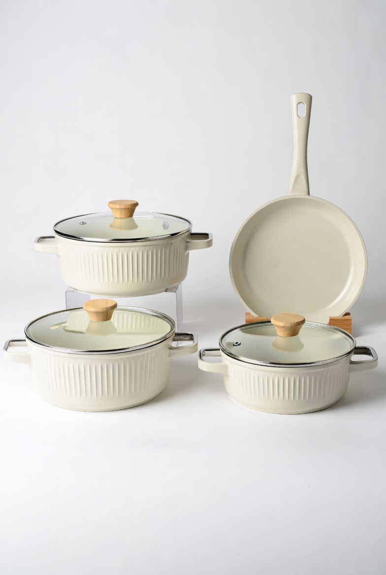 The Nordic Oak Cookware Set - Image 3
